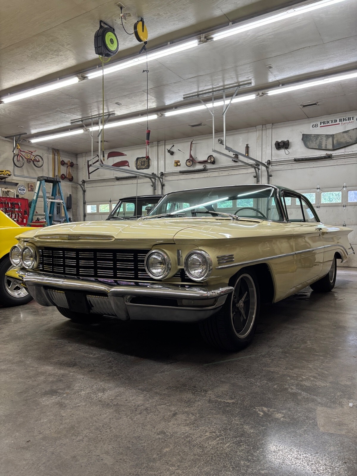 1960 Oldsmobile Dynamic - photo 11