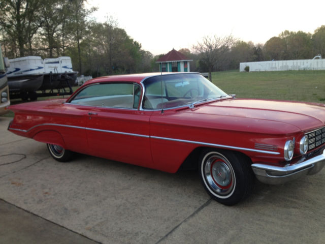 1960 Oldsmobile Dynamic 88 "Bubble Top" Car 1960 Oldsmobile Eighty-Eight