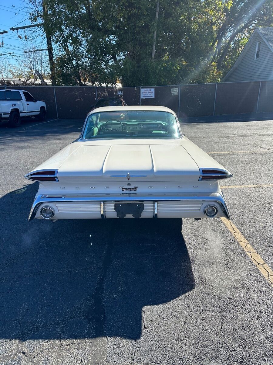 1960 Oldsmobile Super 88 - photo 3