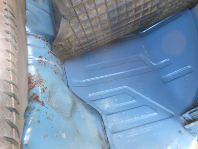 1960 Volkswagen Bus/Vanagon OG Patina Dove Blue Paint w/ Logos & Dual Treasure - photo 10