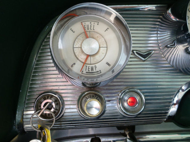 1960 Ford Thunderbird - photo 2