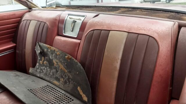 1960 Pontiac Bonneville Base - photo 11