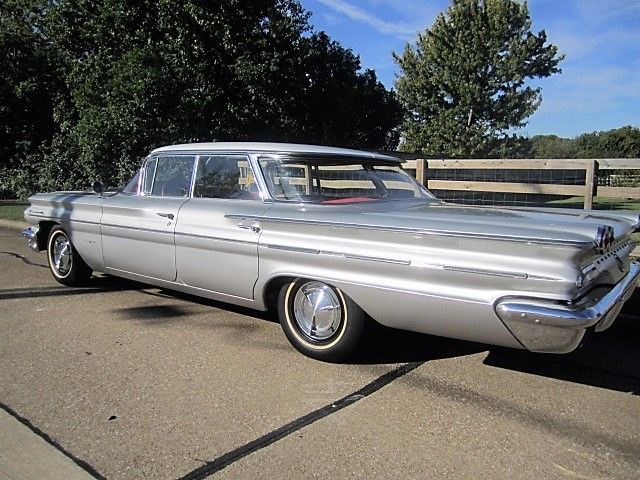 1960 Pontiac Bonneville - photo 2