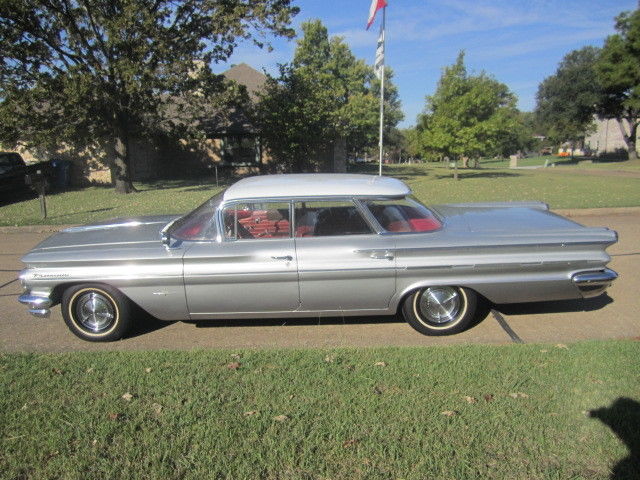 1960 Pontiac Bonneville - photo 9