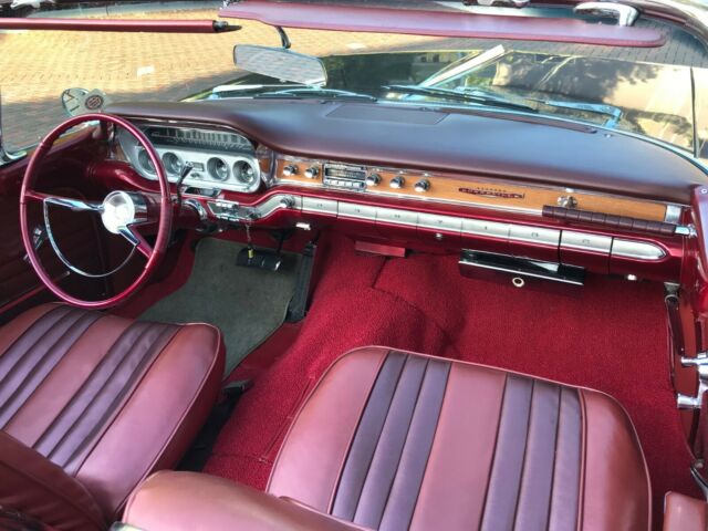 1960 Pontiac Bonneville - photo 9