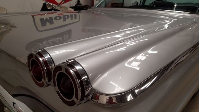 1960 Pontiac Bonneville - photo 10