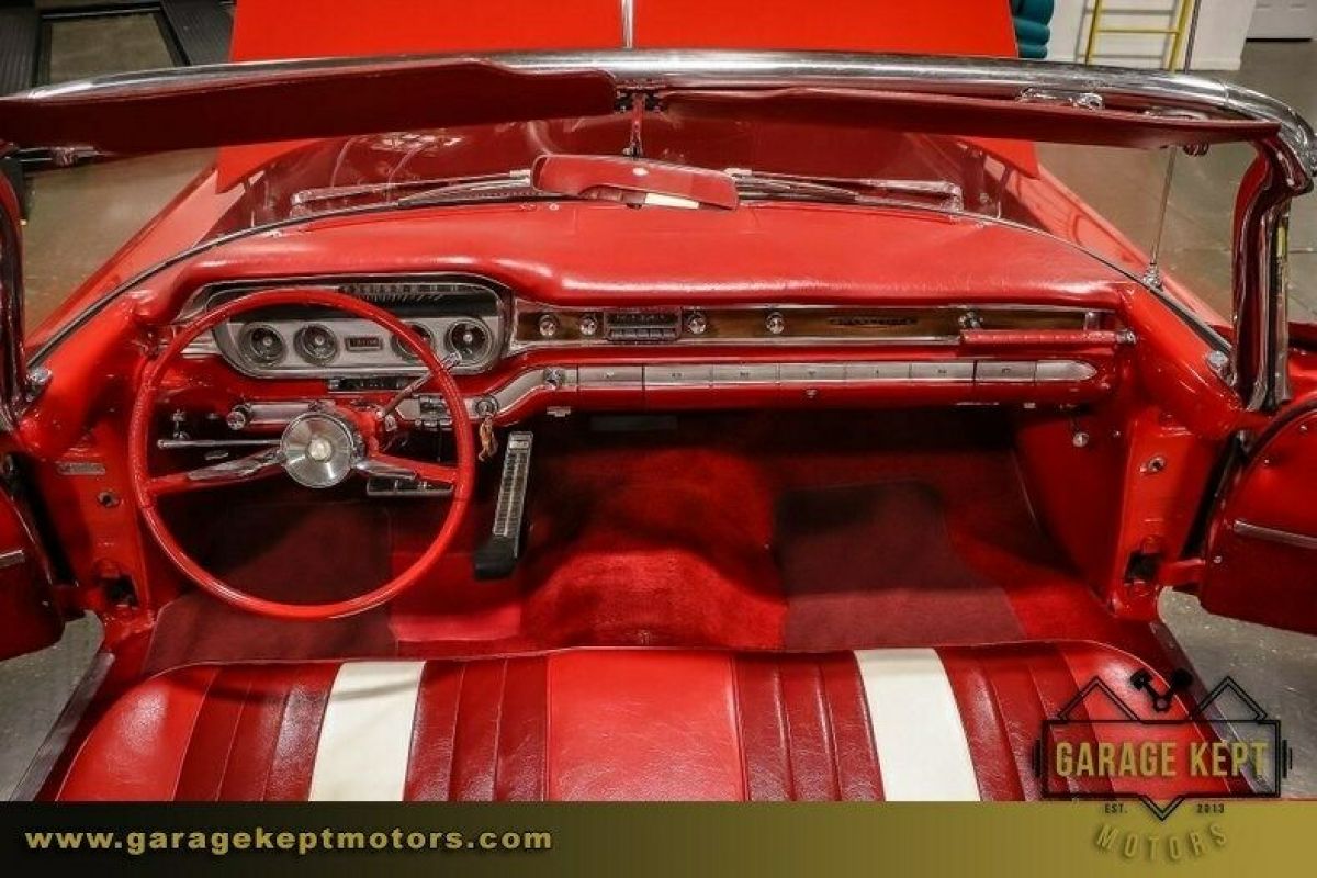 1960 Pontiac Bonneville - photo 12