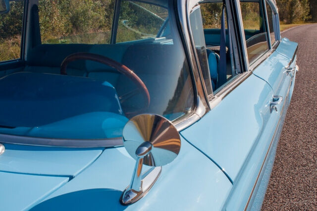 1960 Pontiac Bonneville Bonneville Superior Custom Ambulance - photo 13