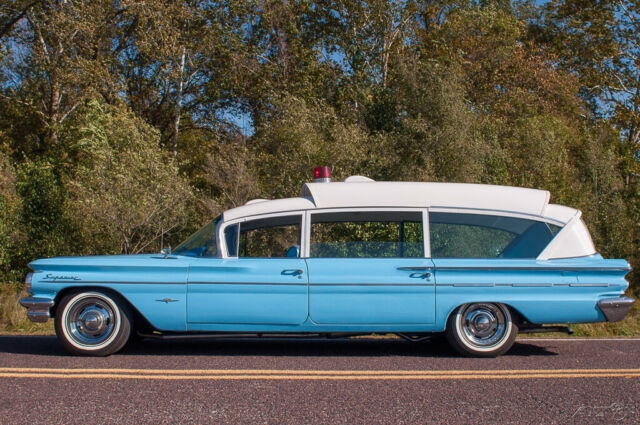 1960 Pontiac Bonneville Bonneville Superior Custom Ambulance - photo 9