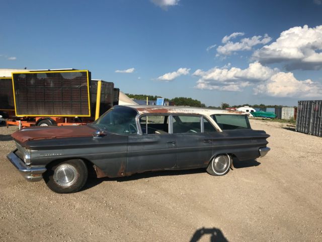 1960 Pontiac CATALINA SAFARI