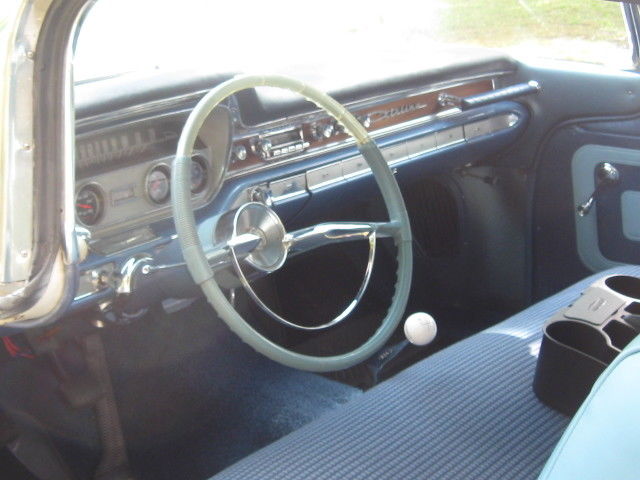 1960 Pontiac Catalina Catalina with some Bonneville trim - photo 6