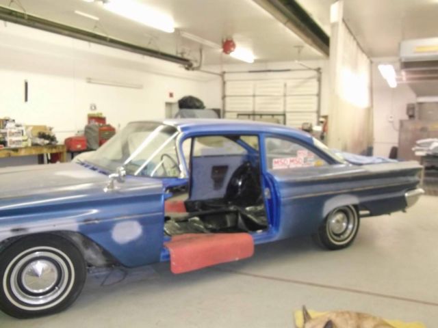 1960 Pontiac Catalina 2dr 3X2 4spd project almost done, new interior, RUST-FREE 1960 Pontiac Catalina