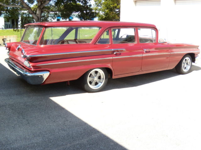 1960 Pontiac Catalina SAFARI WAGON - photo 2