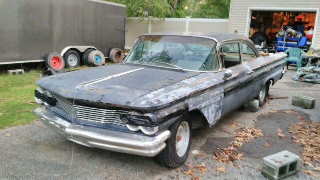 1960 Pontiac STAR CHIEF RARE 2 door sport coupe !! less than 6000 made 1960 Pontiac Star Chief --