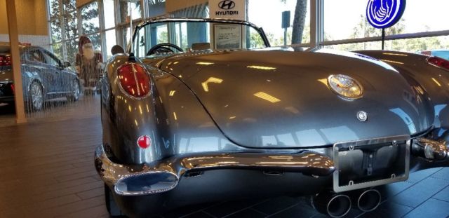 1960 Chevrolet Corvette - photo 3