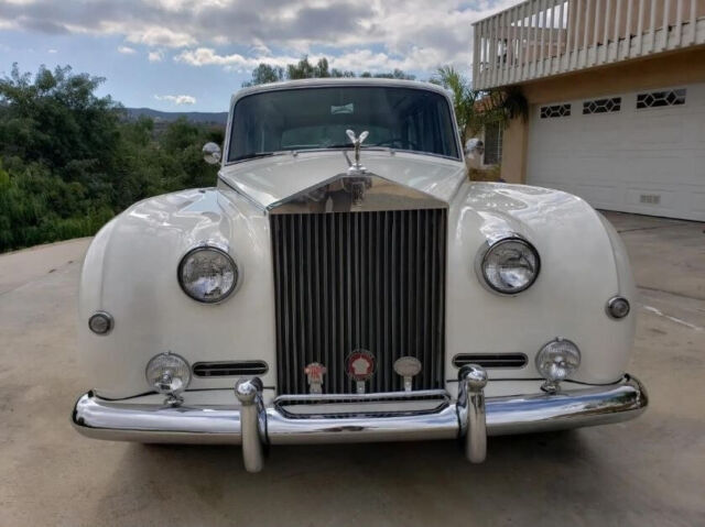 1960 Rolls-Royce Phantom - photo 4