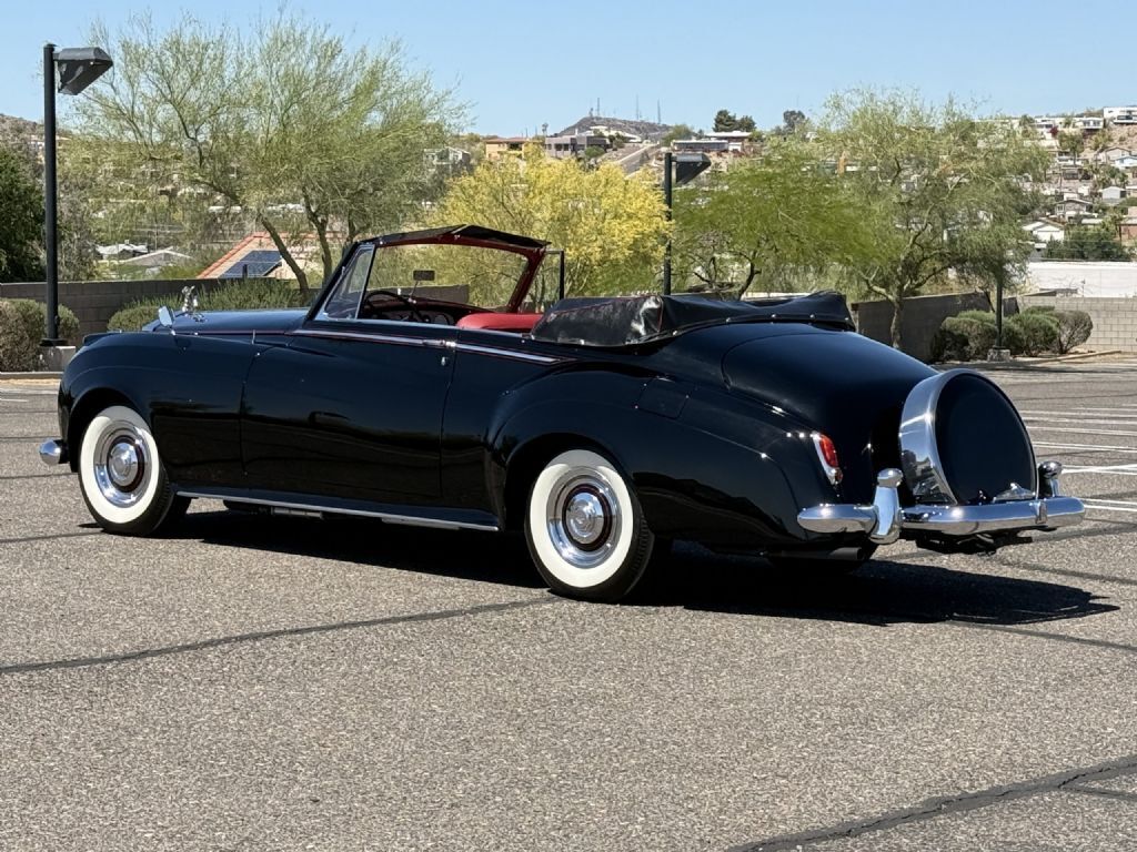 1960 Rolls-Royce Silver Cloud II HJ Mulliner Drophead Coupe - photo 10