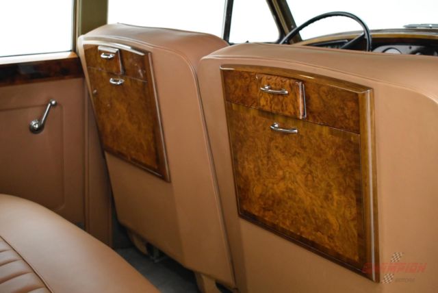 1960 Rolls-Royce Silvercloud Cloud II Chassis Sedan - photo 11