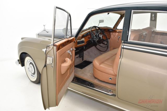 1960 Rolls-Royce Silvercloud Cloud II Chassis Sedan - photo 9