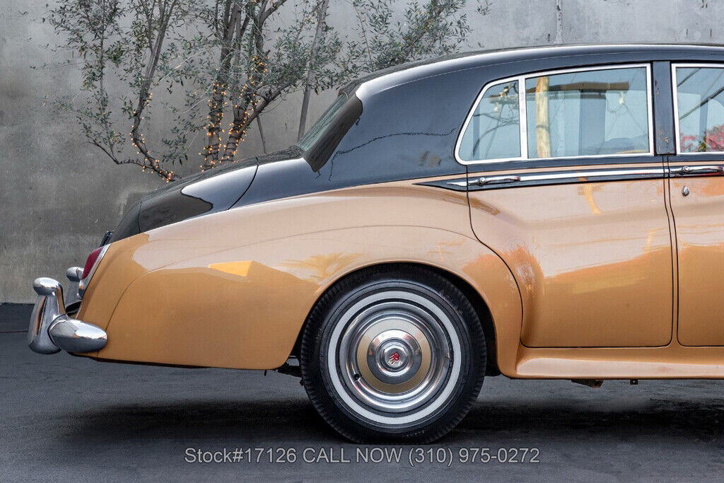 1960 Rolls-Royce Silver Cloud II Saloon - photo 11