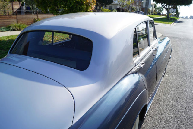 1960 Rolls-Royce Silver Cloud II SILVER CLOUD II - ALL ORIGINAL CAR NEEDS TLC! - photo 13