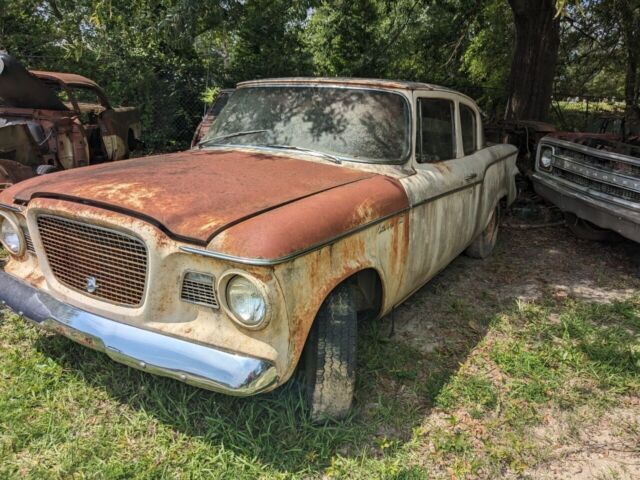 1960 Studebaker Lark VI Deluxe 2-Door - photo 4