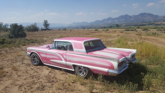1960 Thunderbird Customize Show winner in the eary sixty Original from the past 1960 Ford Thunderbird
