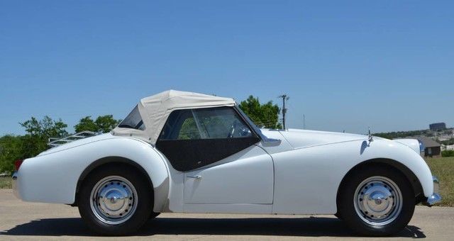 1960 Triumph TR3 Convertible - photo 4