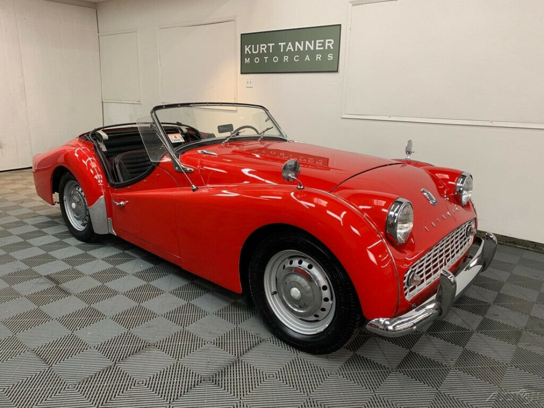 1960 TRIUMPH TR3A. UPGRADED 2.2 LITER ENGINE AND FULL-SYNCRO 4-SPEED GEARBOX. 1960 Triumph TR3 VERY GOOD DRIVER WITH NICE COSMETICS.