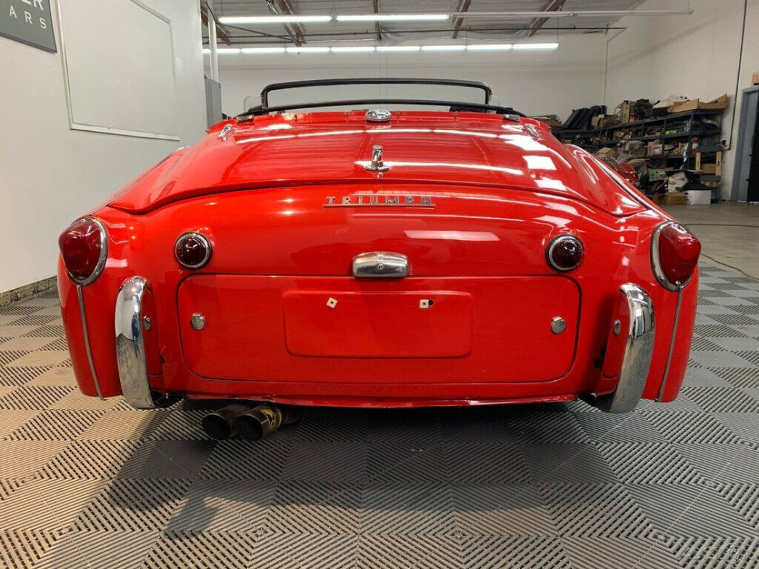 1960 Triumph TR3 VERY GOOD DRIVER WITH NICE COSMETICS. - photo 8