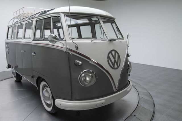 1960 Volkswagen Kombi 23 Window Bus - photo 11