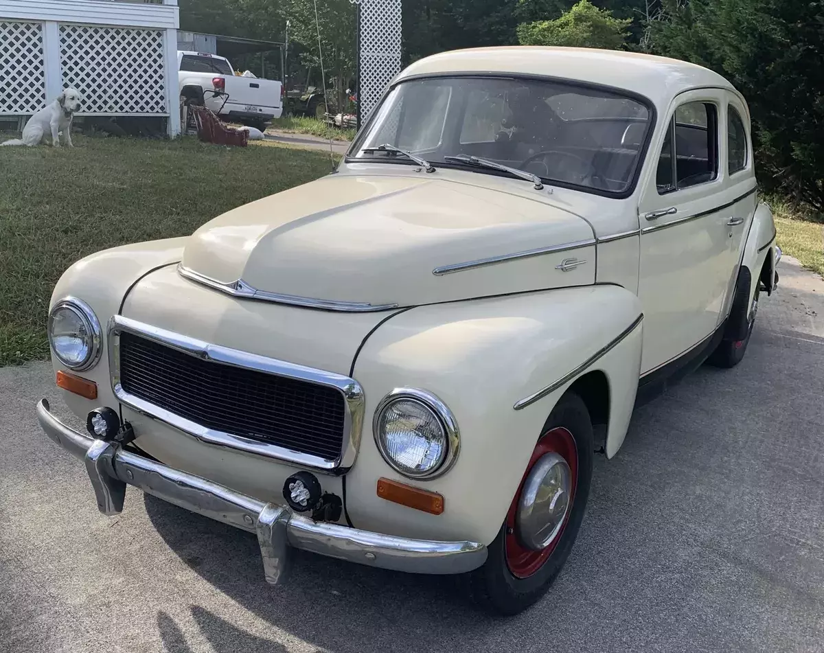 1960 Volvo 544 Coupe White 1960 Volvo 544