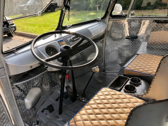 1960 Volkswagen Bus/Vanagon - photo 7