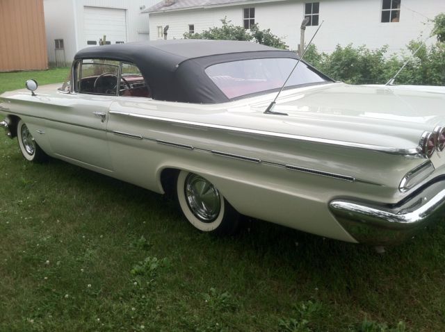 1960 Pontiac Bonneville - photo 3
