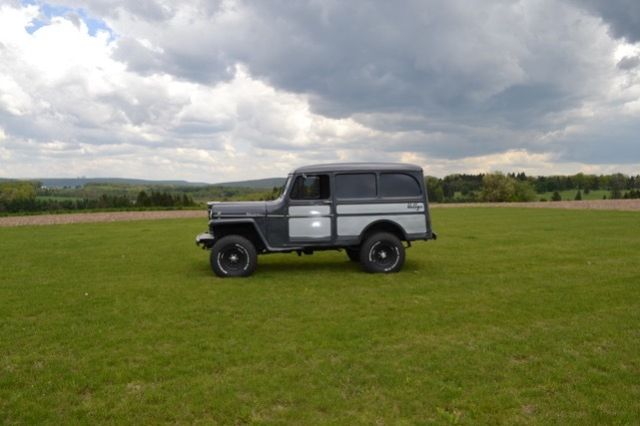 1960 Willys Wagon - photo 10