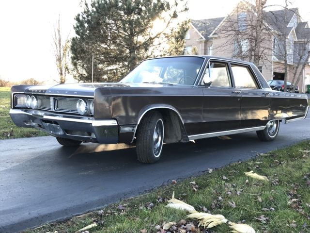 1967 Chrysler Newport 4 Door Sedan - photo 2