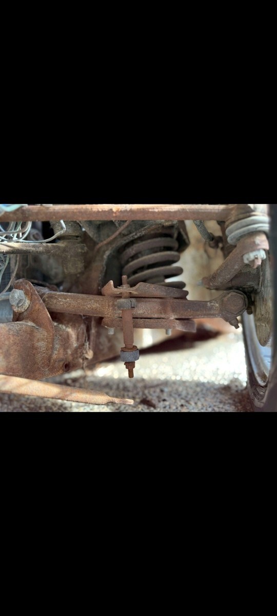 1961 Austin Healey 3000 Central California Farm Find - photo 9