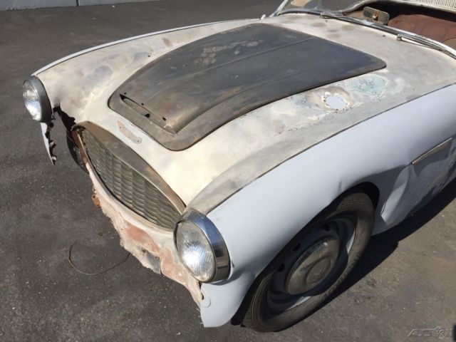 1961 Austin Healey 3000 - photo 11