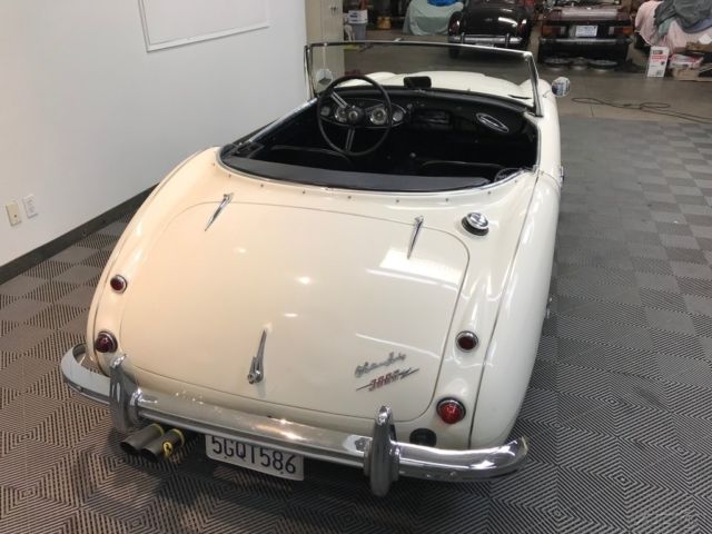 1961 Austin Healey 3000 4-SPEED w/ OD GEARBOX. 60-SPOKE WIRES. - photo 5