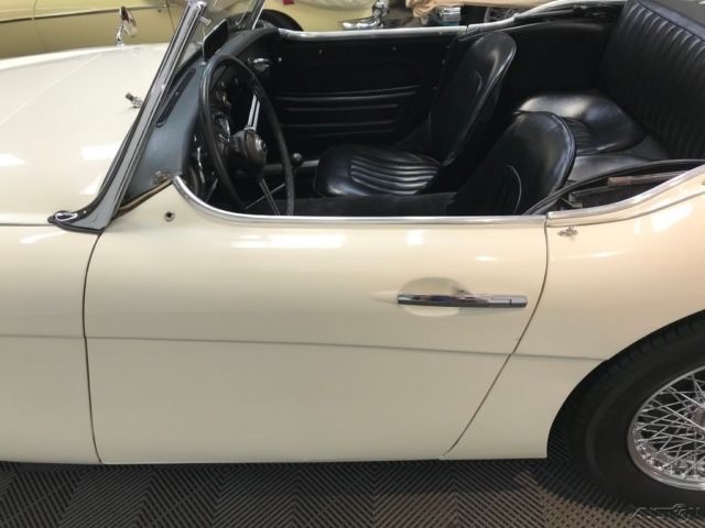 1961 Austin Healey 3000 4-SPEED - OVERDRIVE, CHROME WIRES. - photo 10
