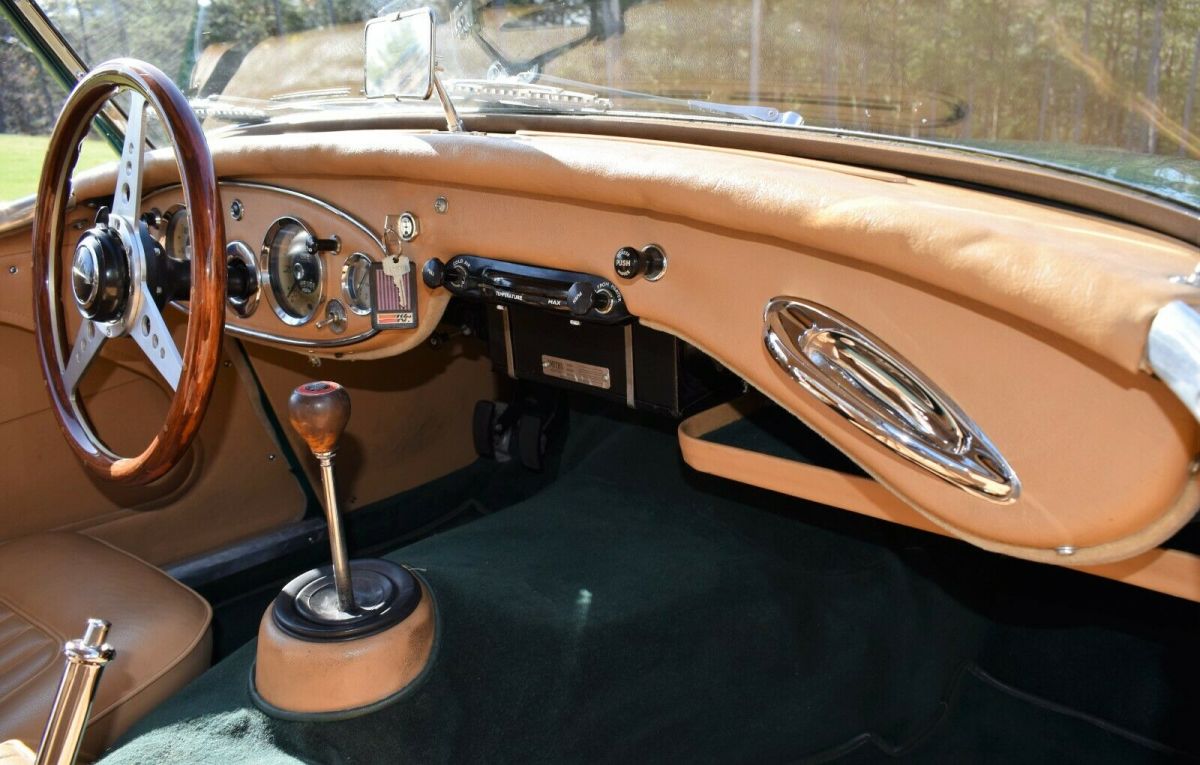 1961 Austin Healey 3000 - photo 13