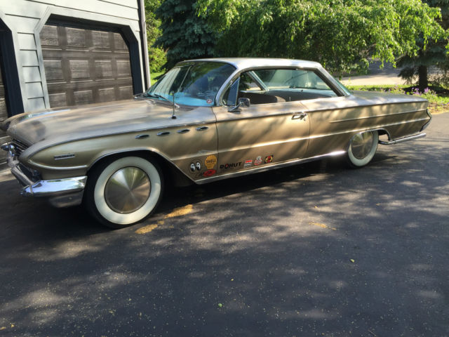 1961 BUICK 2 DOOR HARDTOP ELECTRA 1961 Buick Electra 2 DOOR