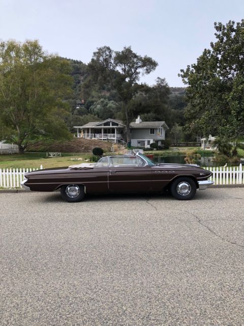 1961 Buick LeSabre Convertible - photo 4