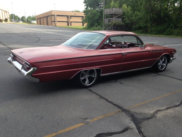 1961 Buick Electra 2-dr Hard Top - photo 2