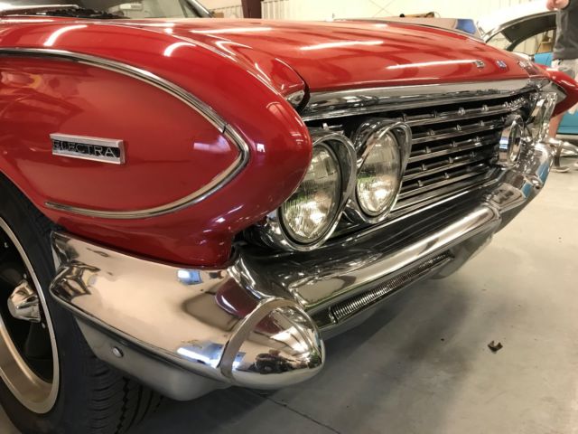 1961 Buick Electra 225 CONVERTIBLE - photo 2