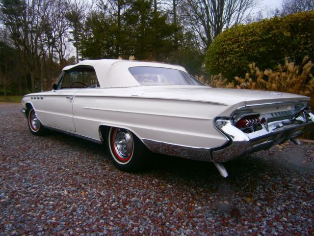 1961 Buick Electra 225 - photo 2