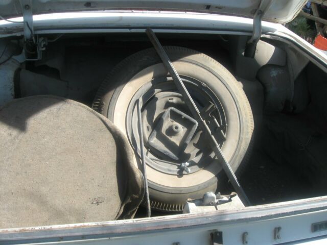 1961 Buick Invicta Convertible - photo 8