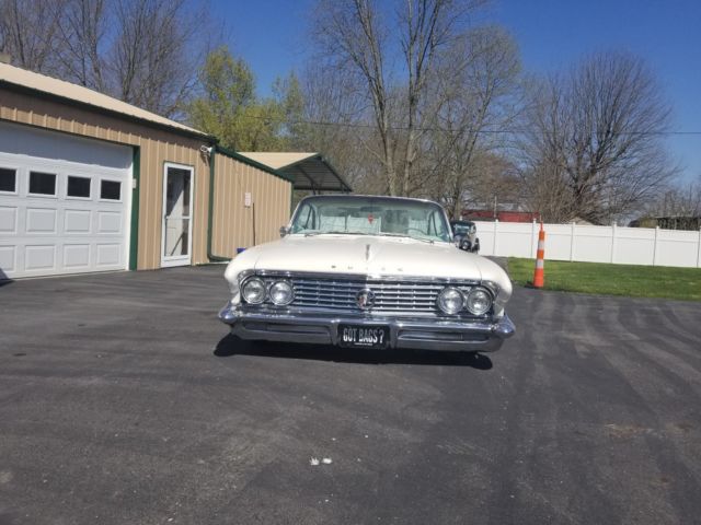 1961 Buick Invicta Custom 2 door Bubble top - photo 5