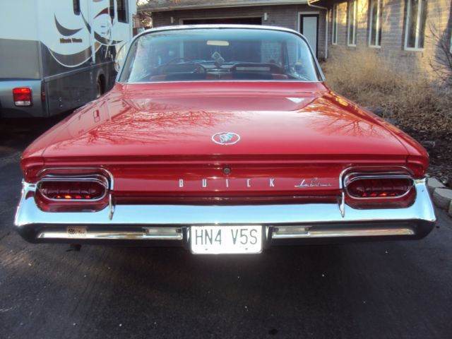 1961 Buick LeSabre 2 door hardtop - photo 4