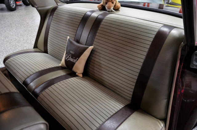 1961 Buick LeSabre 4- Door Hard Top - photo 12